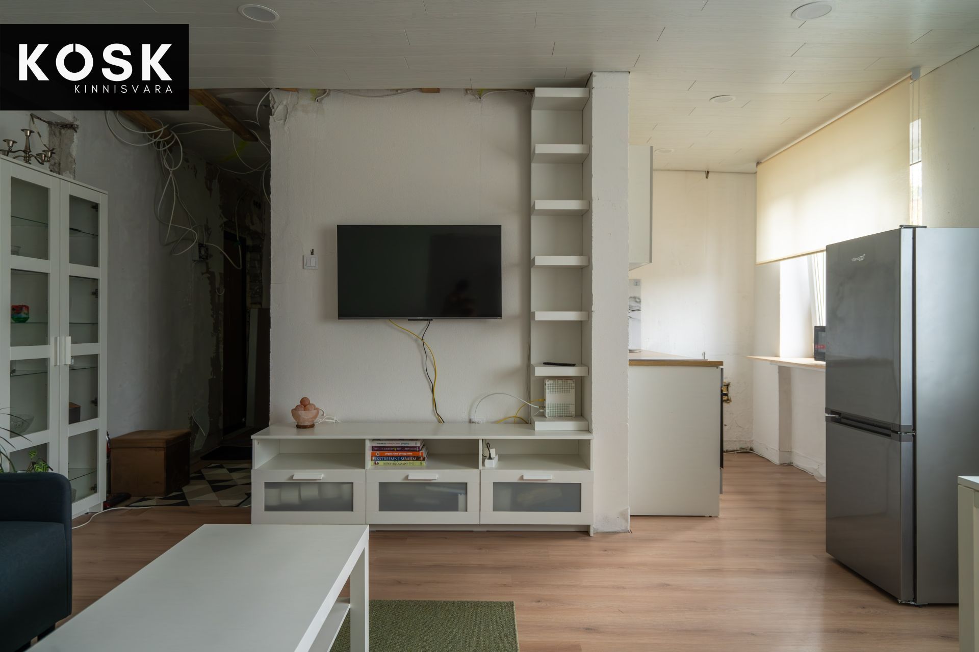 6a059e8ba07dca2136a010a5d2f764afee2b20abb2cdd.jpg